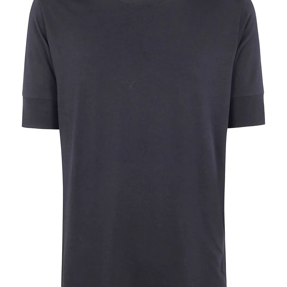 Футболка с круглым вырезом