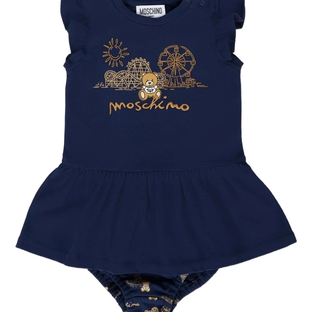 Платье с оборками и принтом