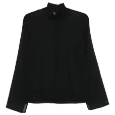 Декорированный топ с высоким воротником