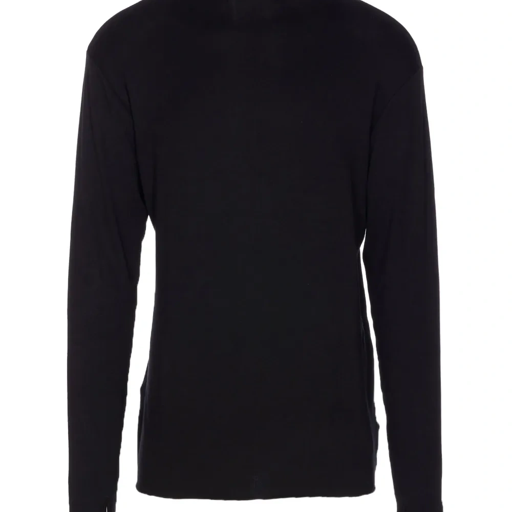 Топ с высоким воротником и длинными рукавами