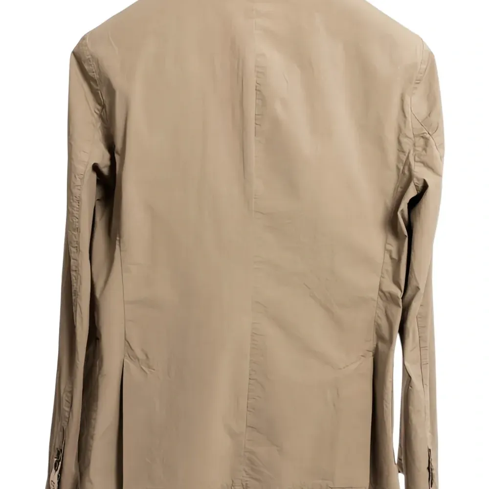 Пиджак с карманами Пиджак с карманами