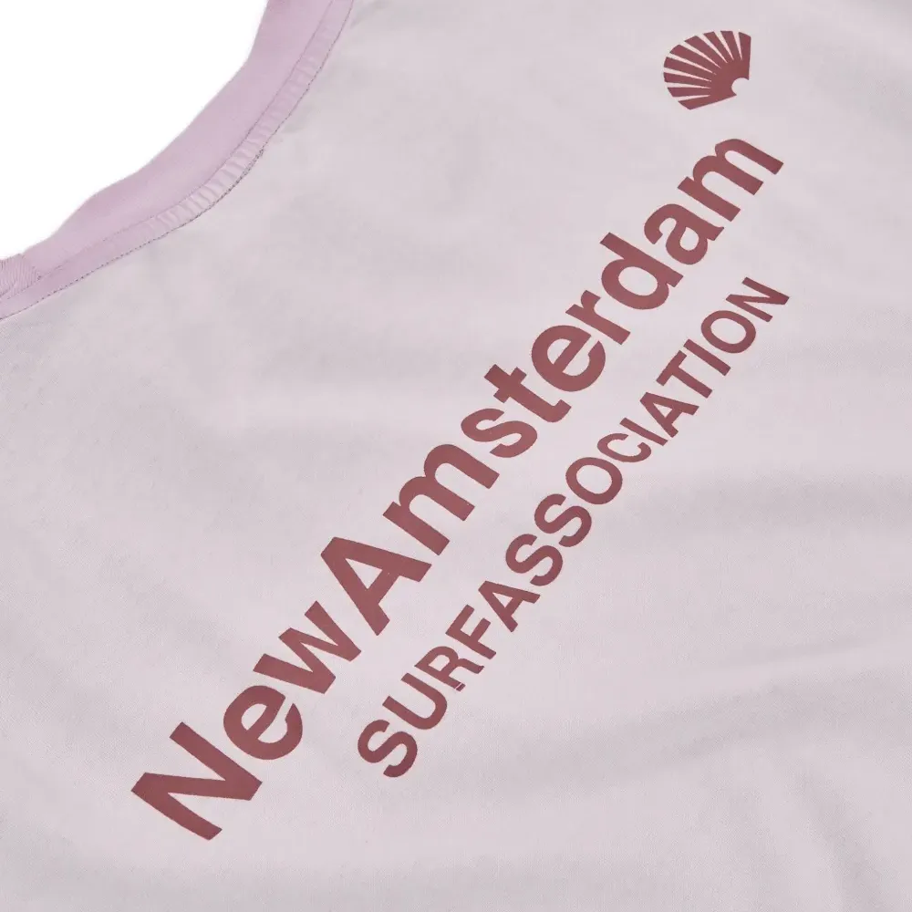 Футболка с логотипом