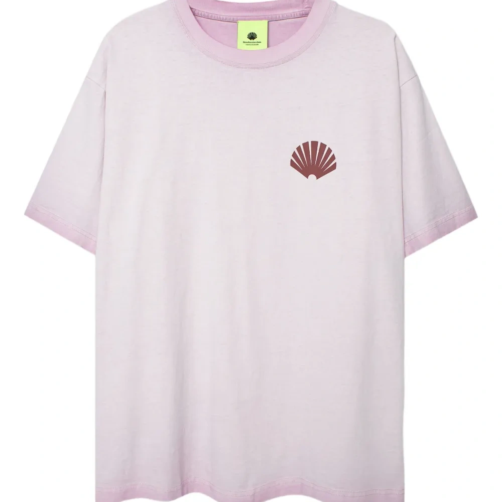 Футболка с логотипом