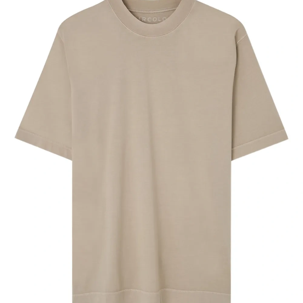 Футболка с круглым вырезом