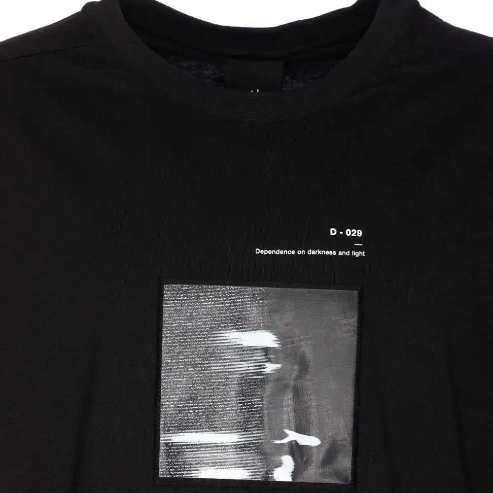 Футболка с графичным принтом