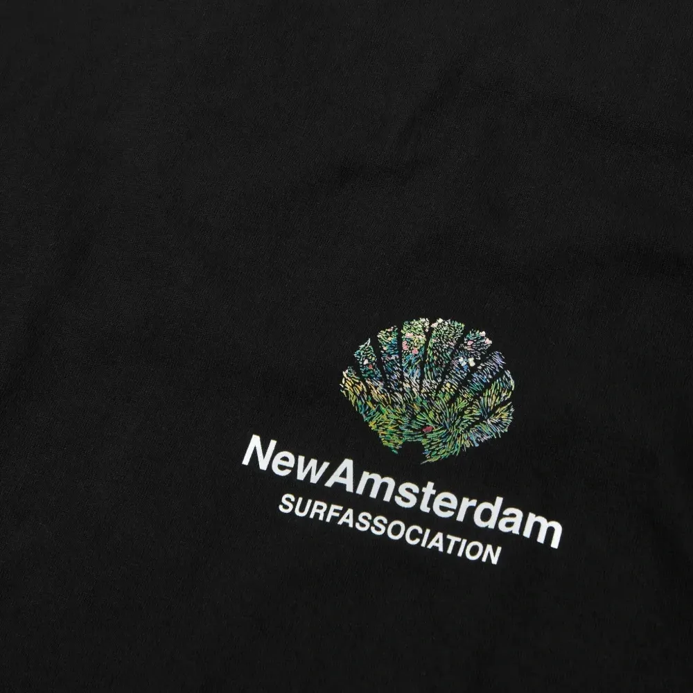 Футболка с графичным принтом