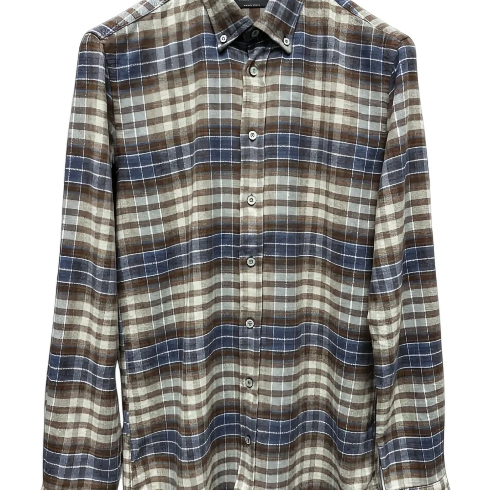 Клетчатая рубашка на пуговицах