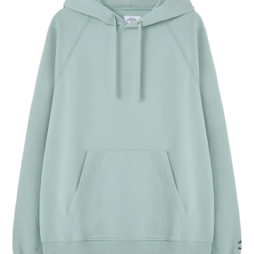 Свитер с рукавами реглан и капюшоном