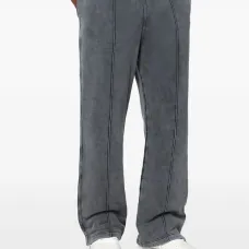 Спортивные брюки с лампасами