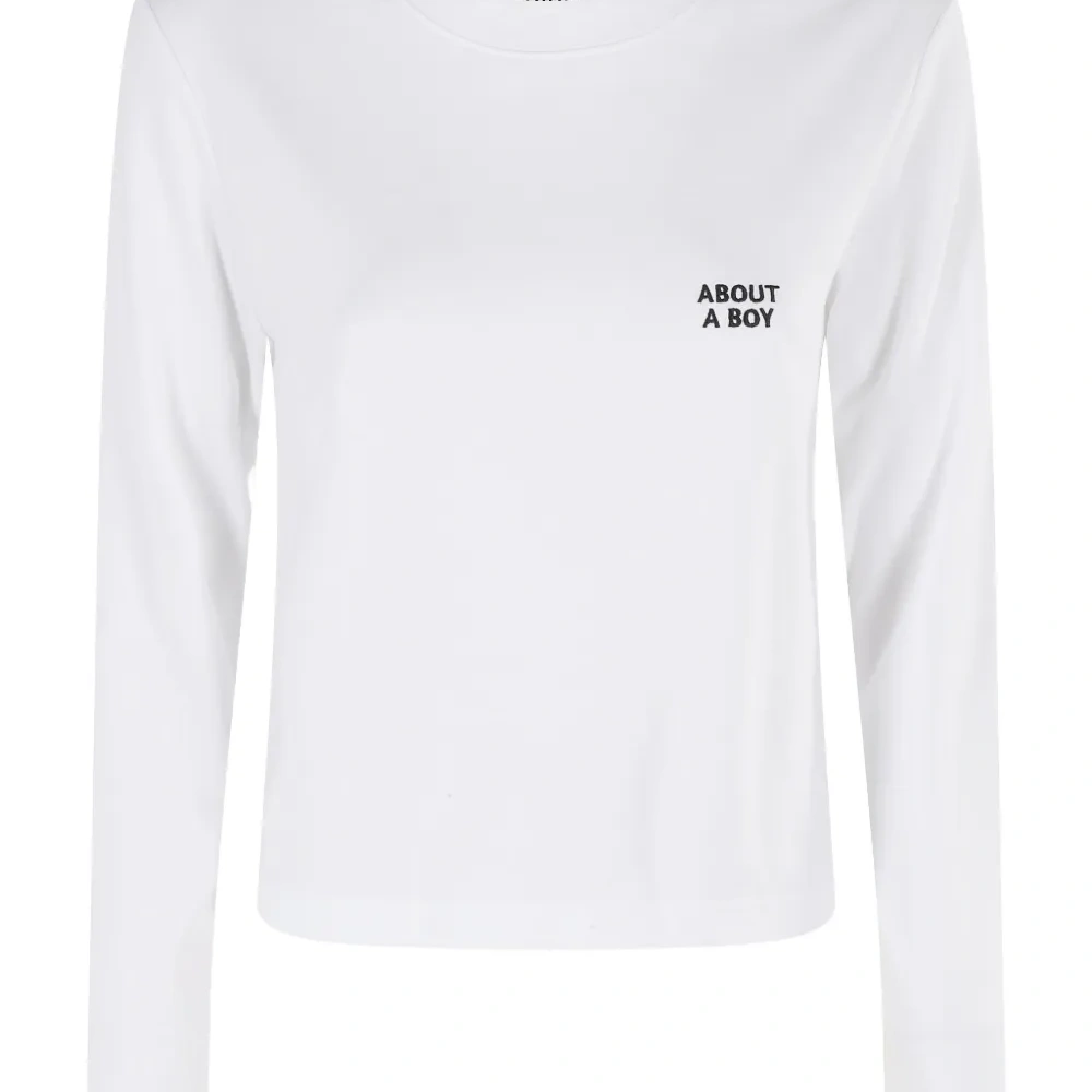 Укороченный топ с длинными рукавами