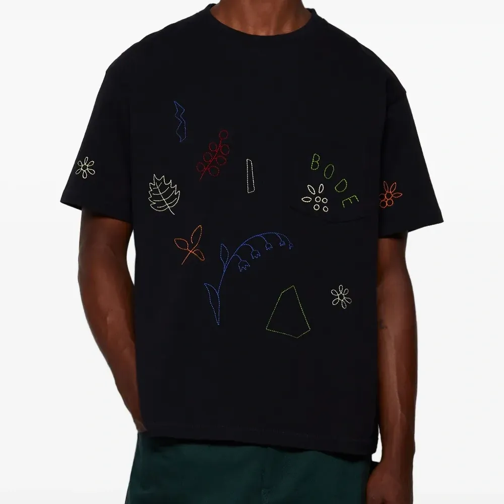 Футболка с вышивкой