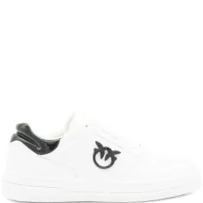 Кроссовки с логотипом