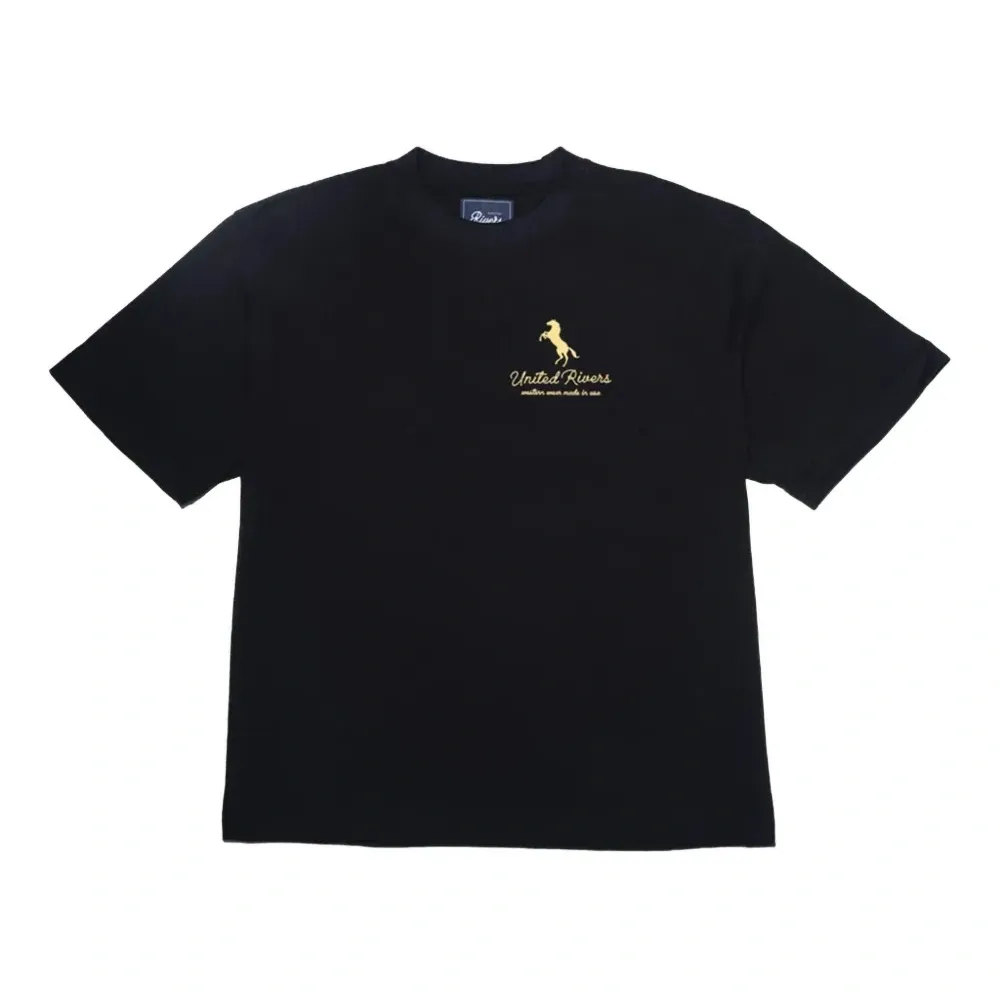 Футболка с графичным принтом