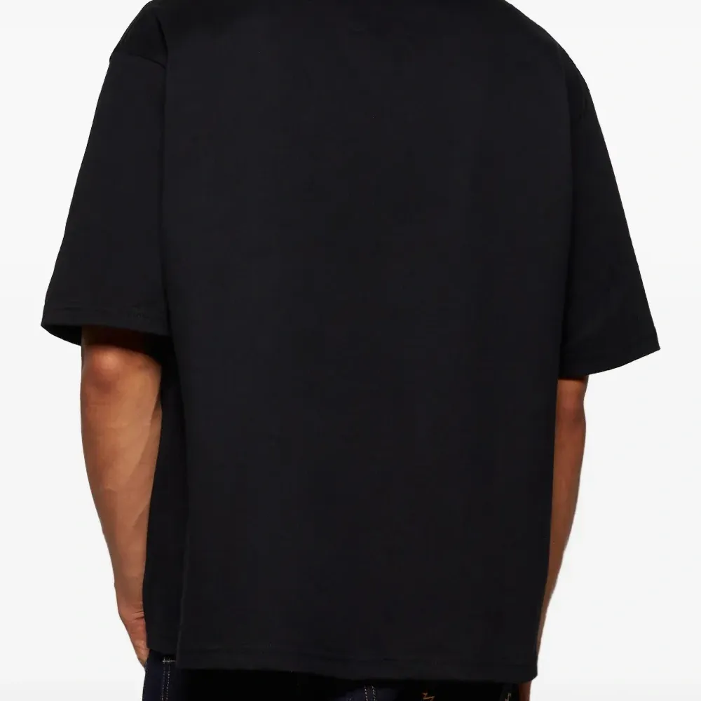 Футболка с графичным принтом