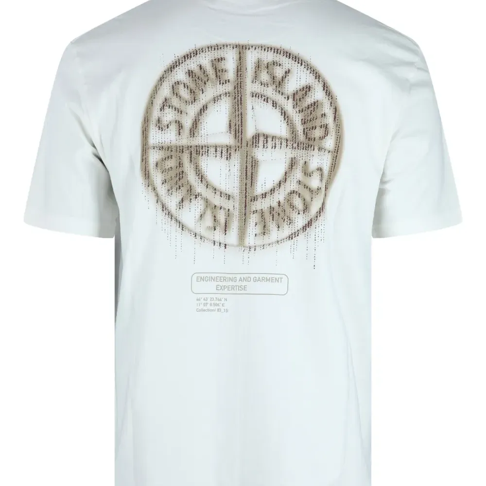 Футболка с логотипом