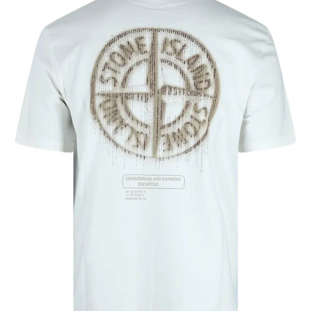 Футболка с логотипом