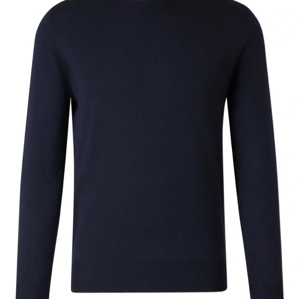 Свитер с круглым вырезом и длинными рукавами