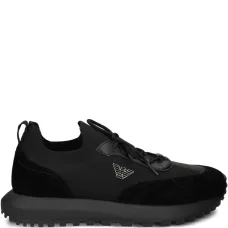 Кроссовки с логотипом