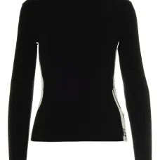 Свитер с отделкой в полоску