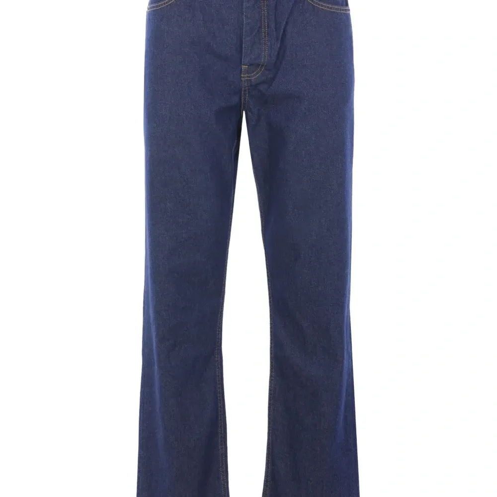 Джинсы с пятью карманами Джинсы с пятью карманами