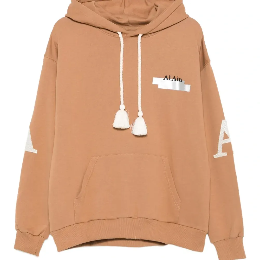 Худи с кисточками