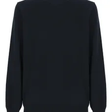 Свитер с вышивкой