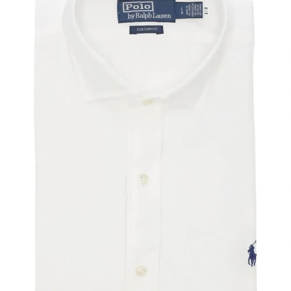 Рубашка с вышитым логотипом