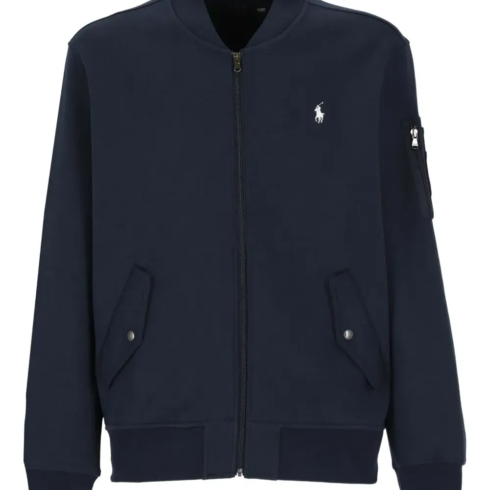 Толстовка на молнии с карманами