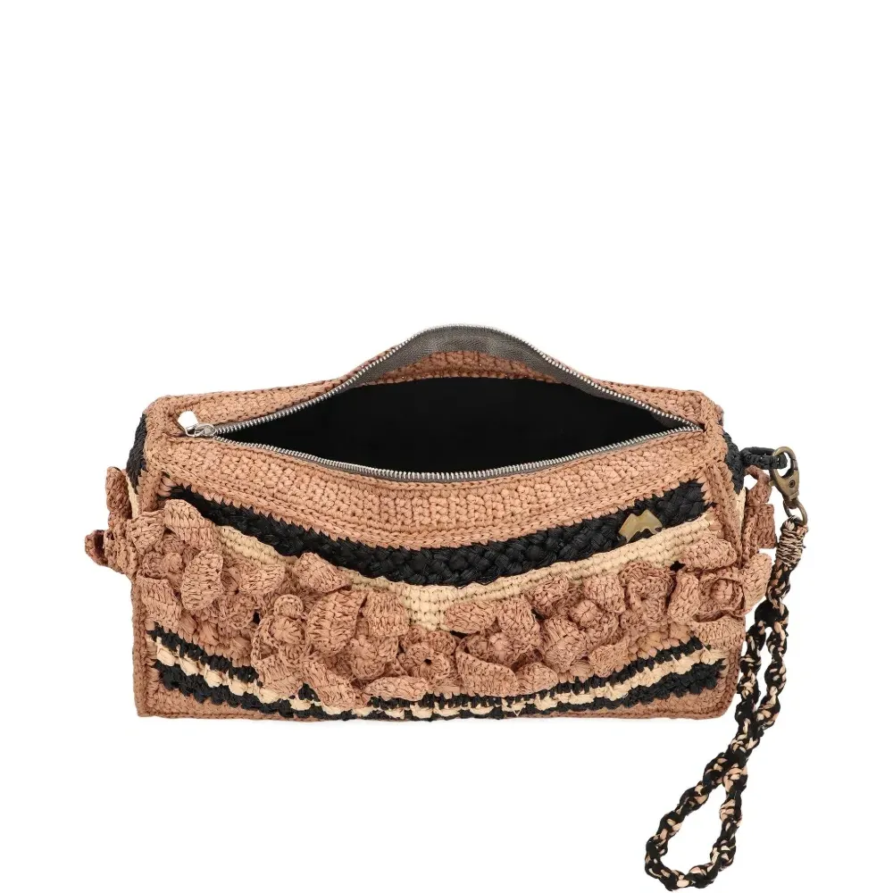 Полосатый клатч Tanala в технике кроше