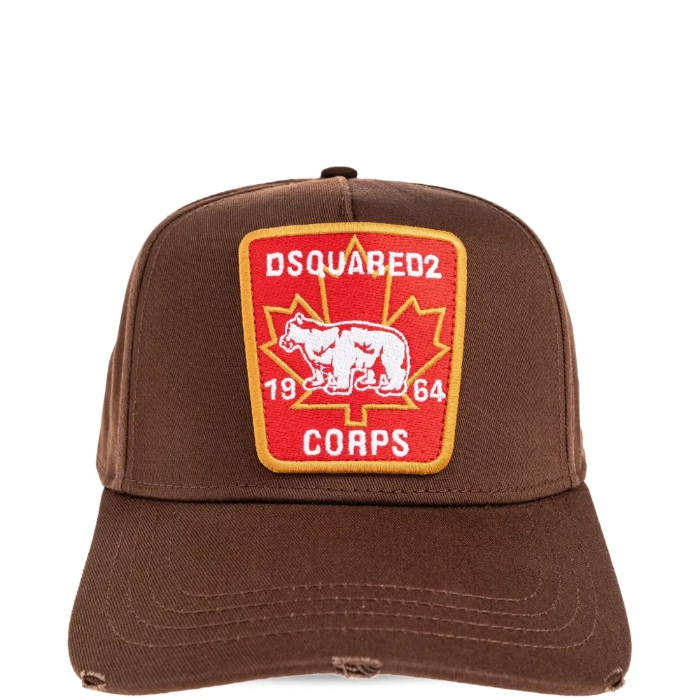 Кепка с нашивкой