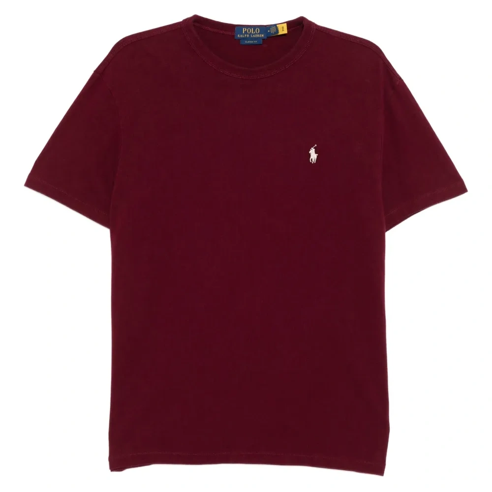 Футболка с вышитым логотипом