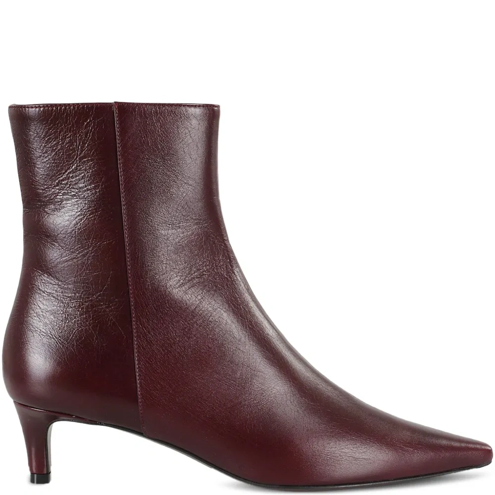 Ботильоны с заостренным носком