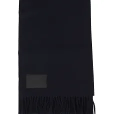 Шарф с бахромой и нашивкой-логотипом
