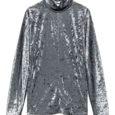 Бархатный топ с высоким воротником