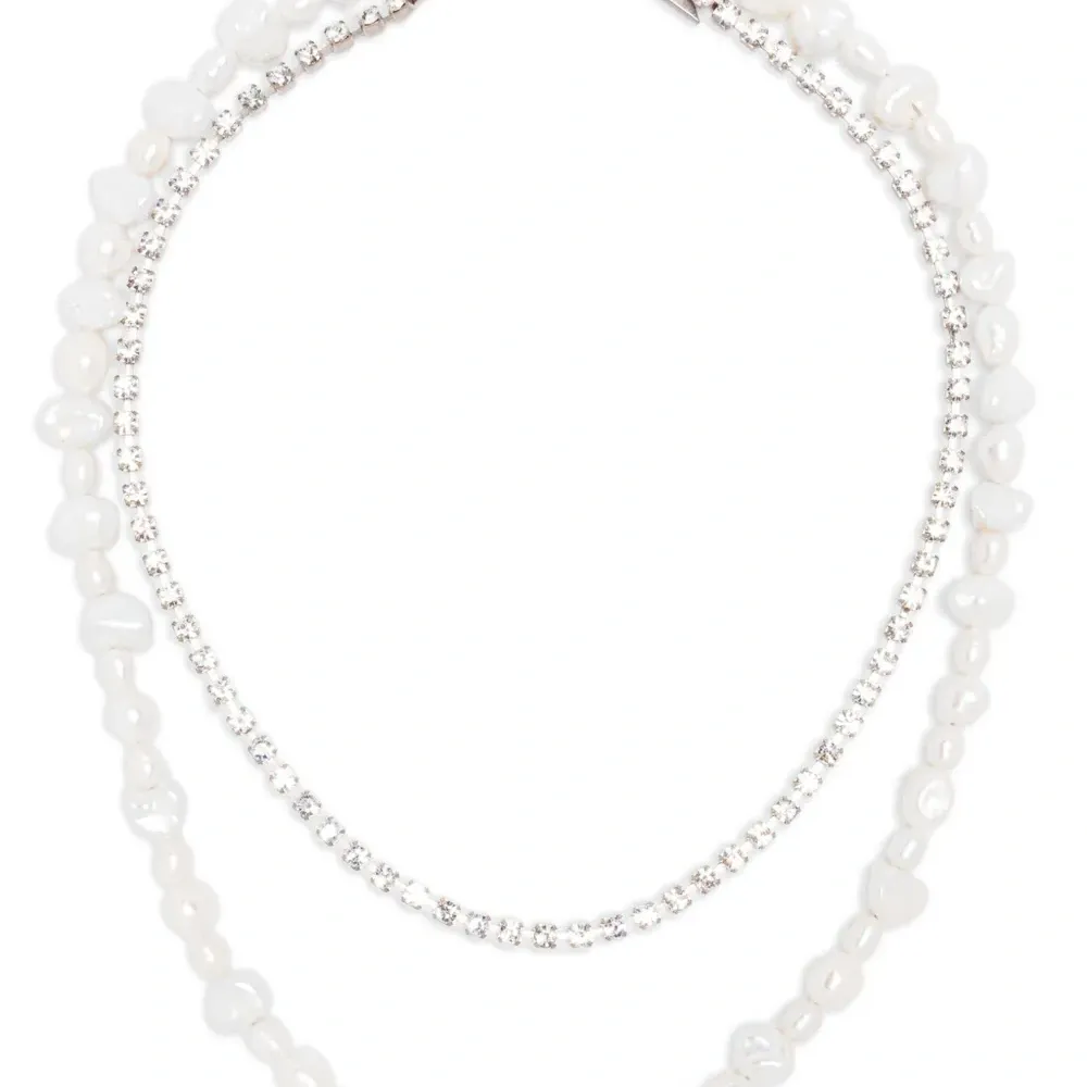 Колье с жемчугом Колье с жемчугом