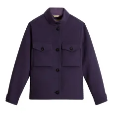 Куртка с карманами