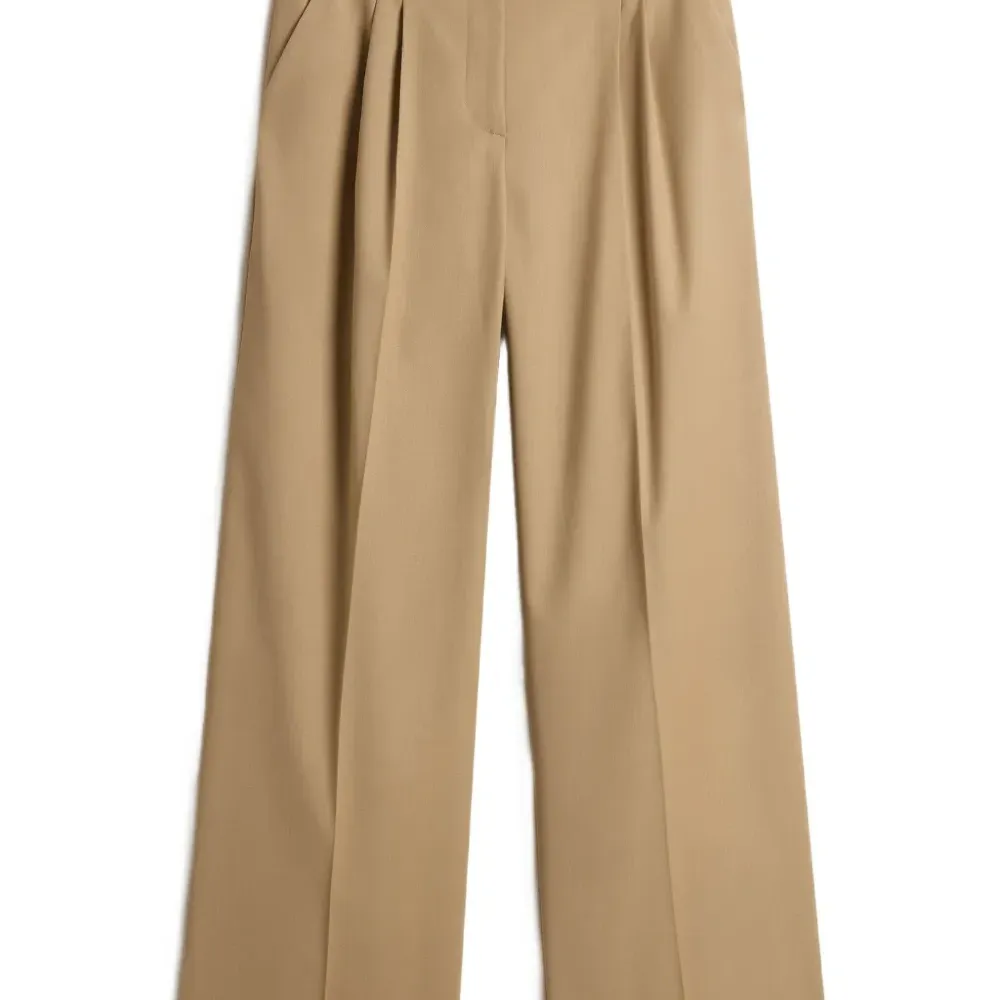 Плиссированные брюки прямого кроя