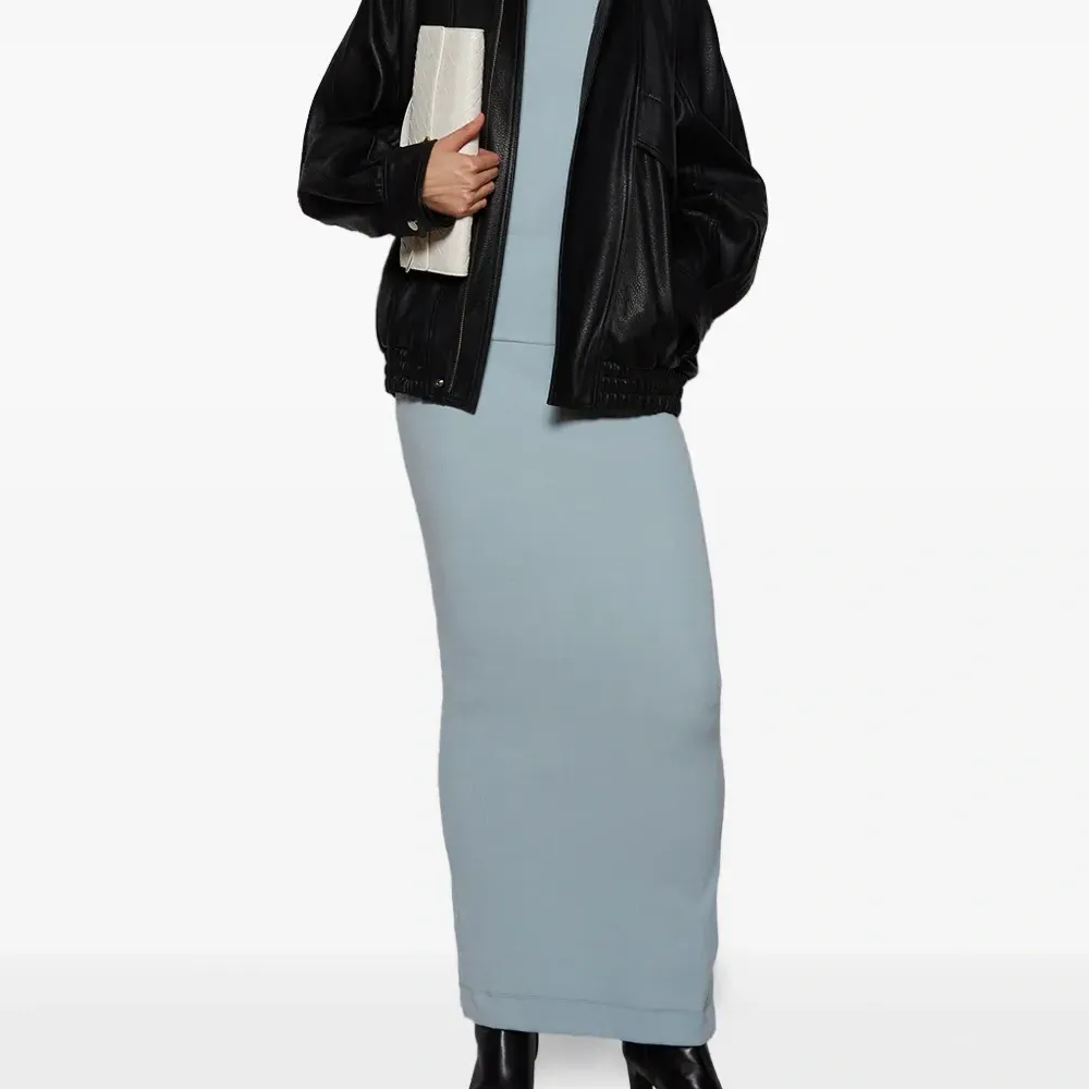 Майка в рубчик с круглым вырезом