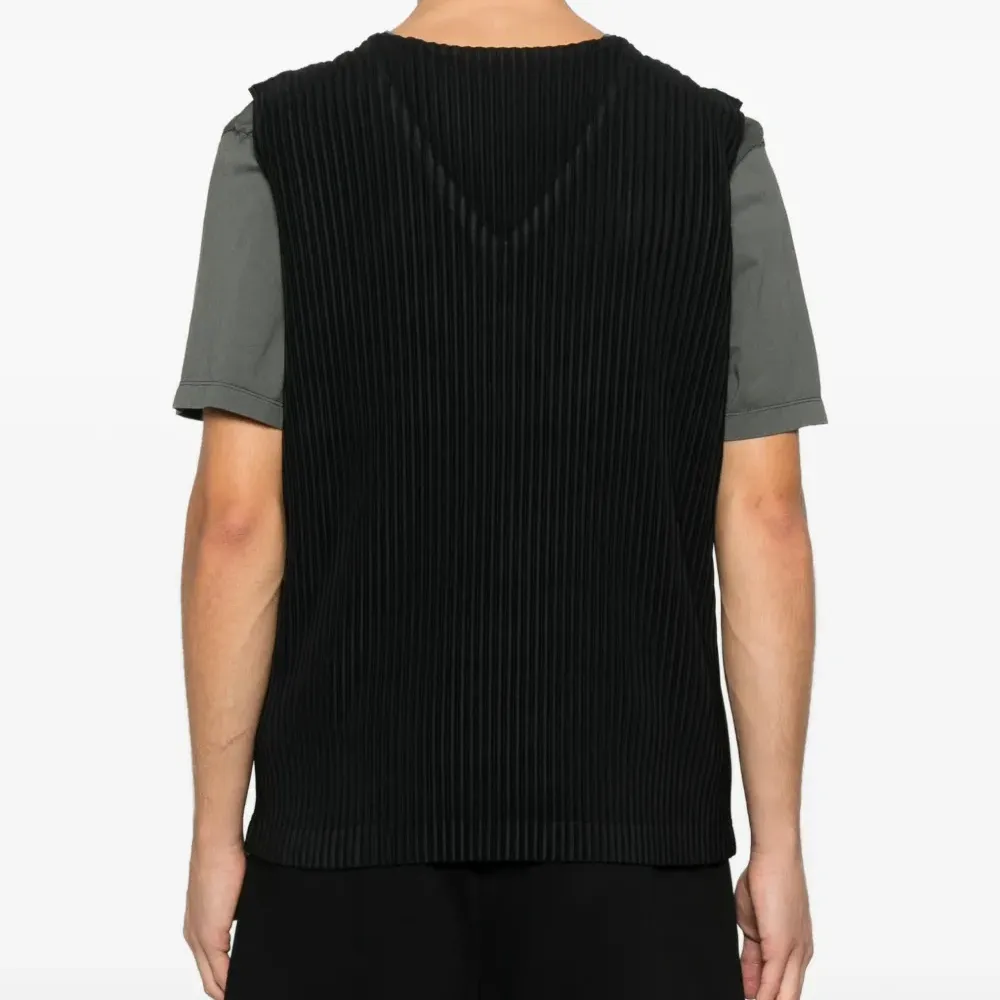 Топ с V-образным вырезом Топ с V-образным вырезом