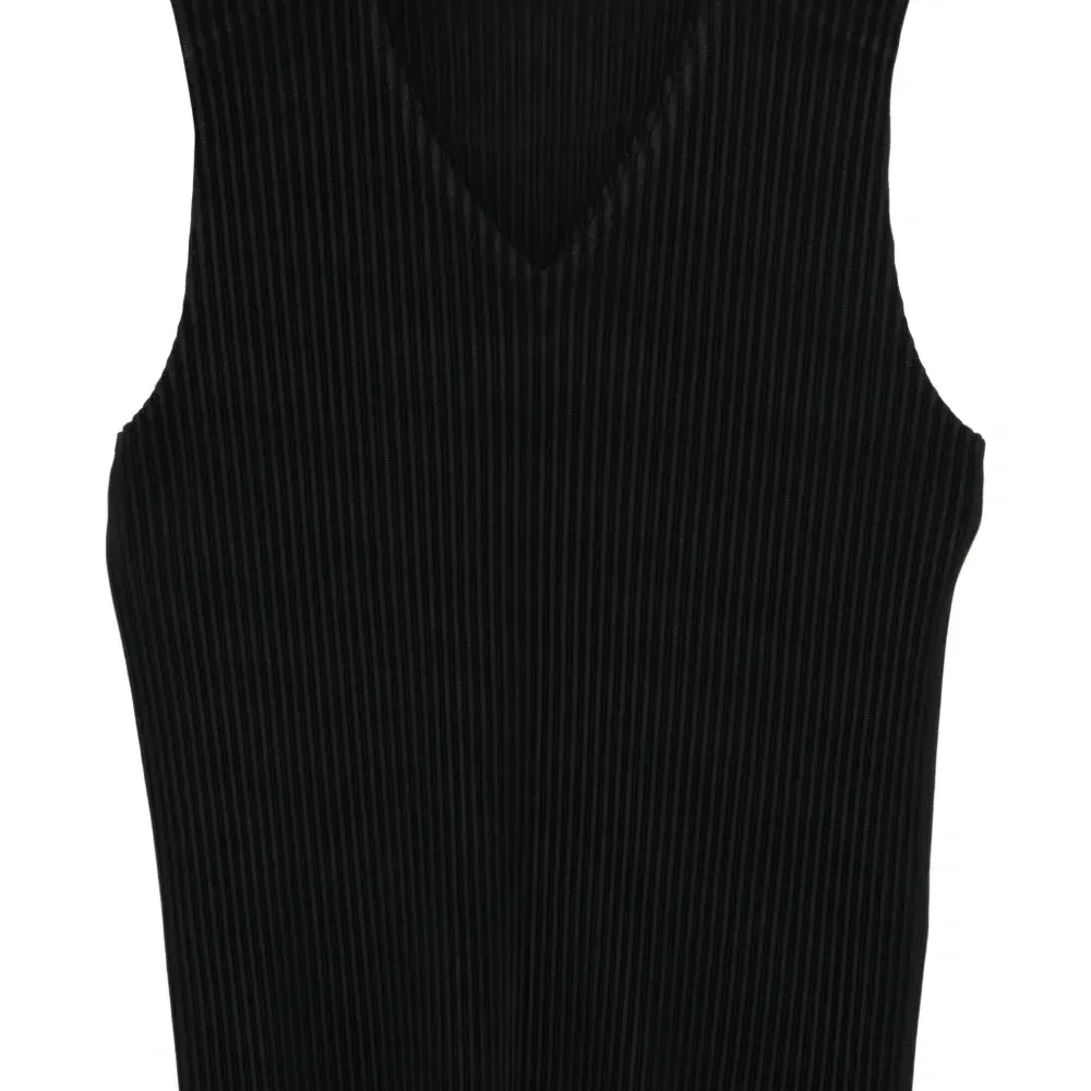 Топ с V-образным вырезом Топ с V-образным вырезом