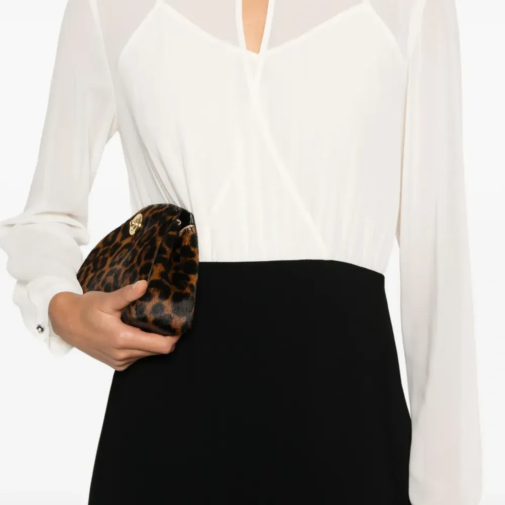 Платье Dimma в стиле колор-блок с высоким воротником