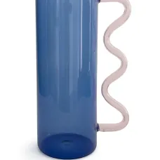 Стеклянный кувшин