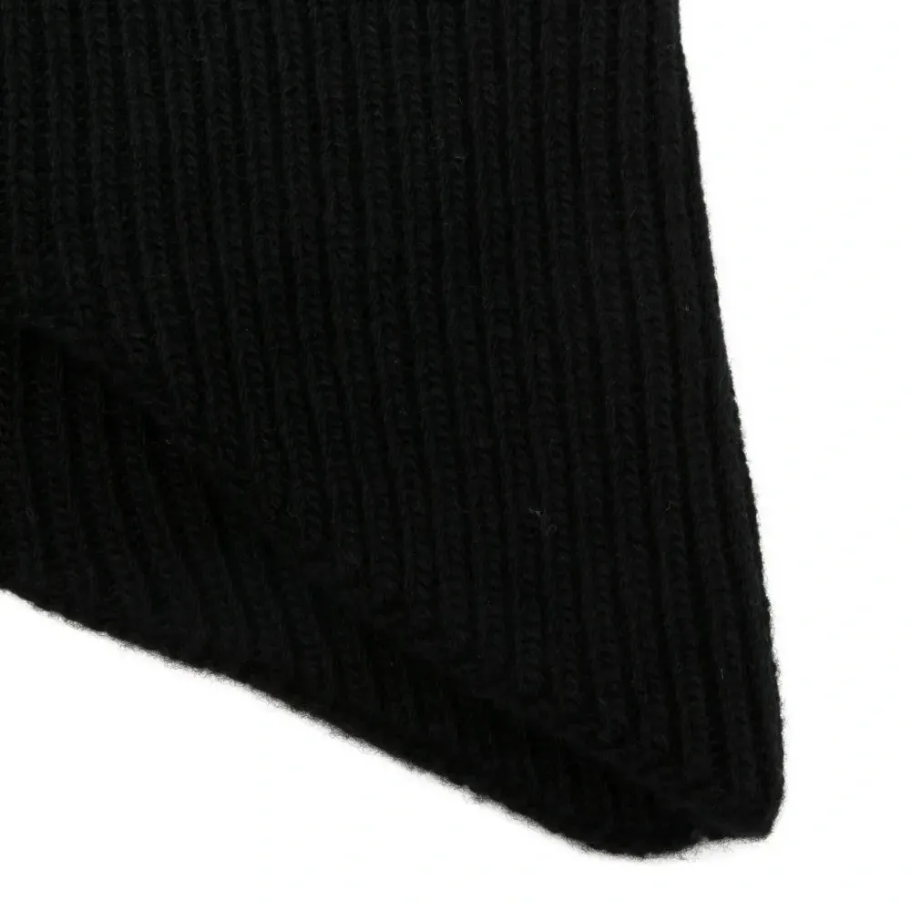 Шапка бини в рубчик