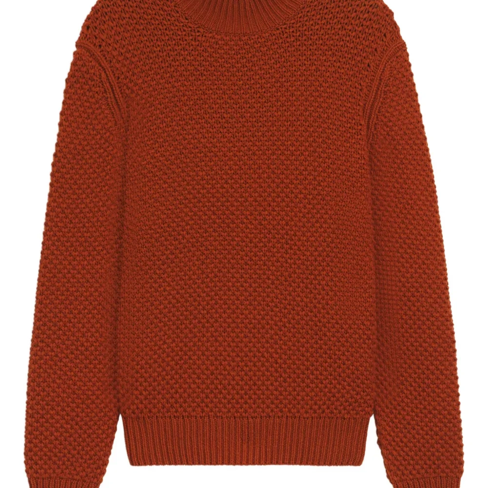 Фактурный свитер с высоким воротником