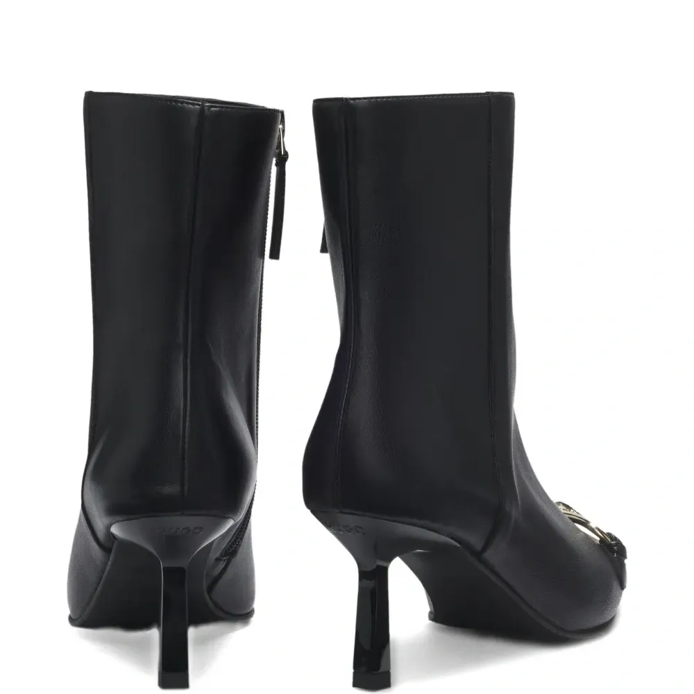 Ботильоны с заостренным носком и узлом