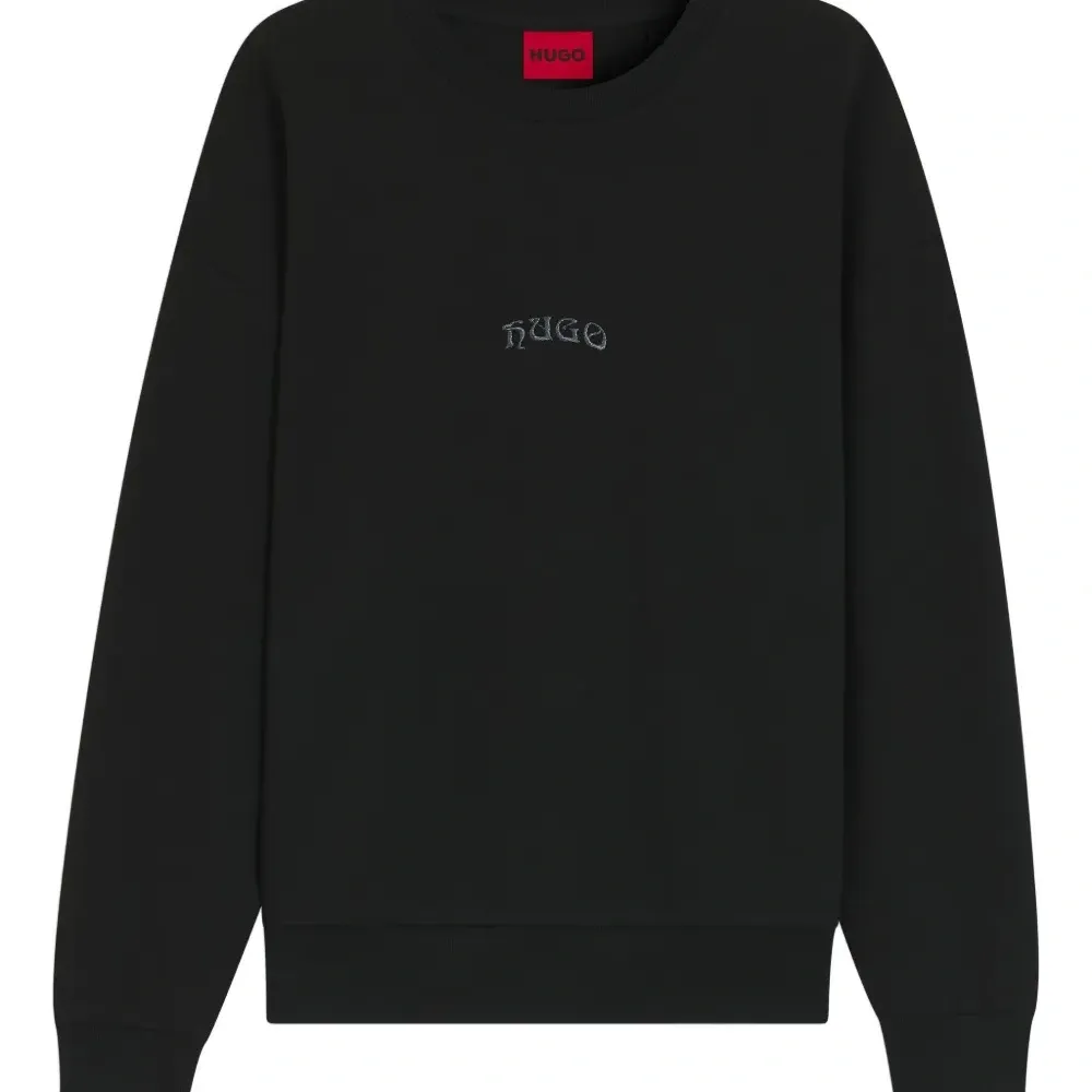 Толстовка с вышитым логотипом