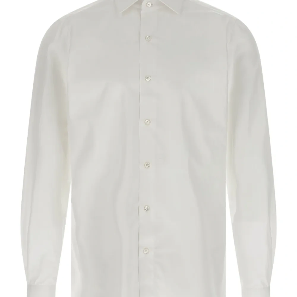 Рубашка с манжетами на рукавах