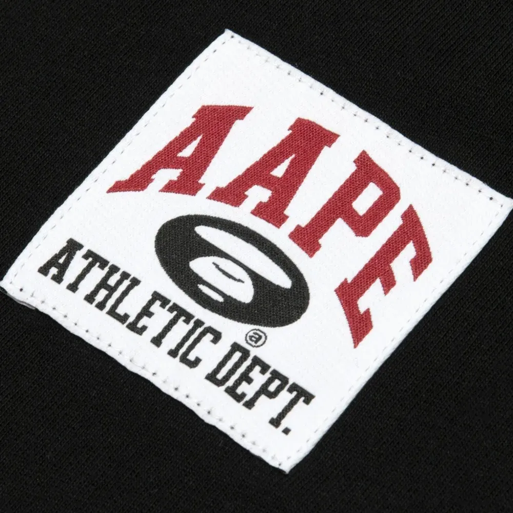 Футболка с логотипом Футболка с логотипом