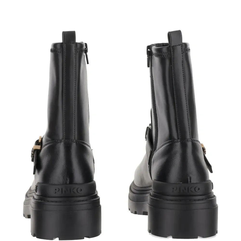 Кожаные ботинки