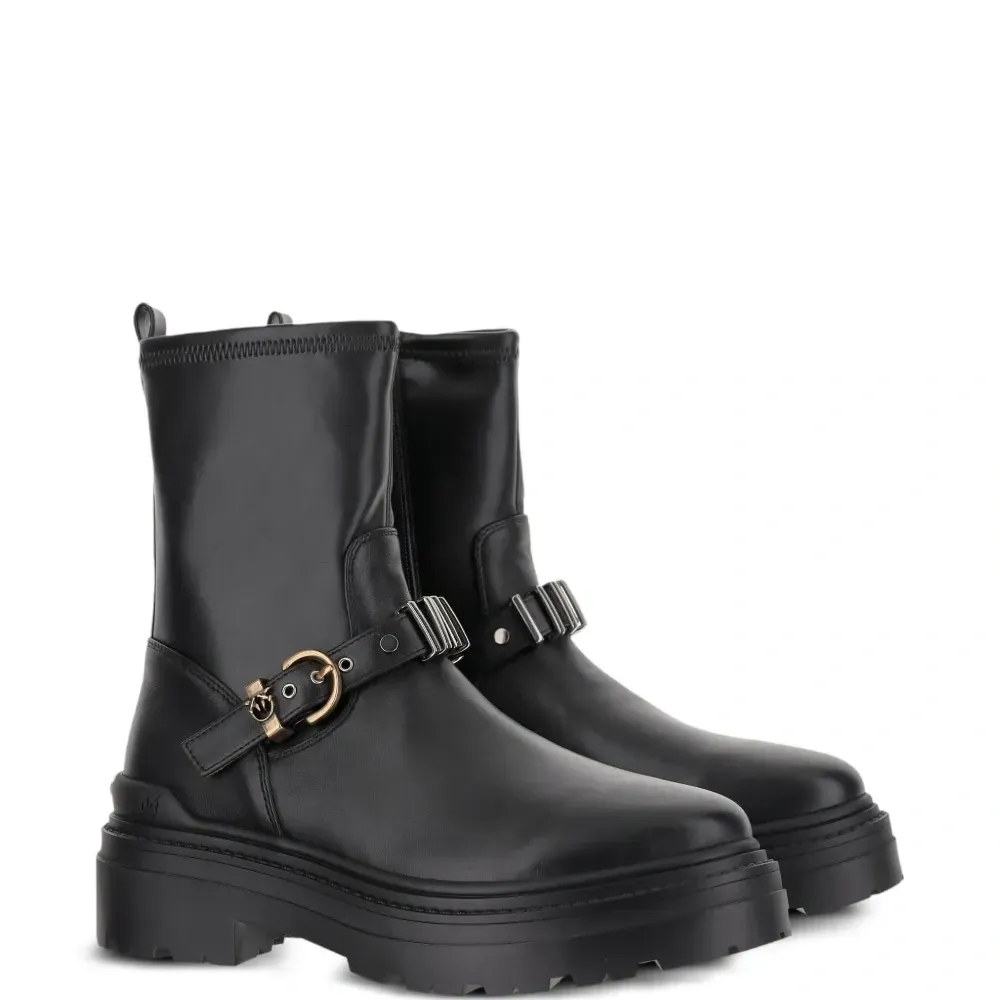 Кожаные ботинки